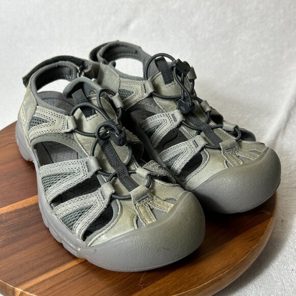 Sandals_&_Flip_Flops